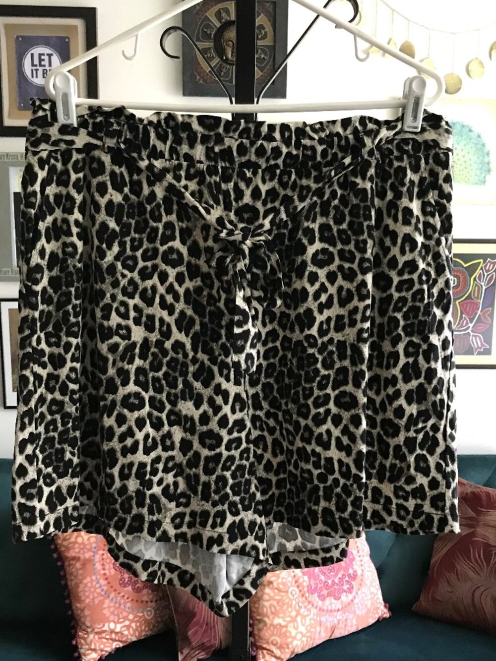 TORRID size 0 L / 12 Leopard Animal Print Pull-On Shorts Tie Belt Pockets